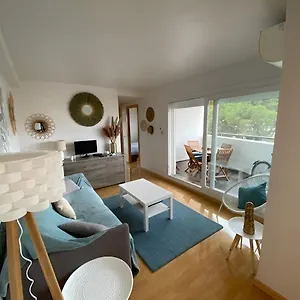 Superbe Rénové, Résidence Avec Piscine Appartement Roses